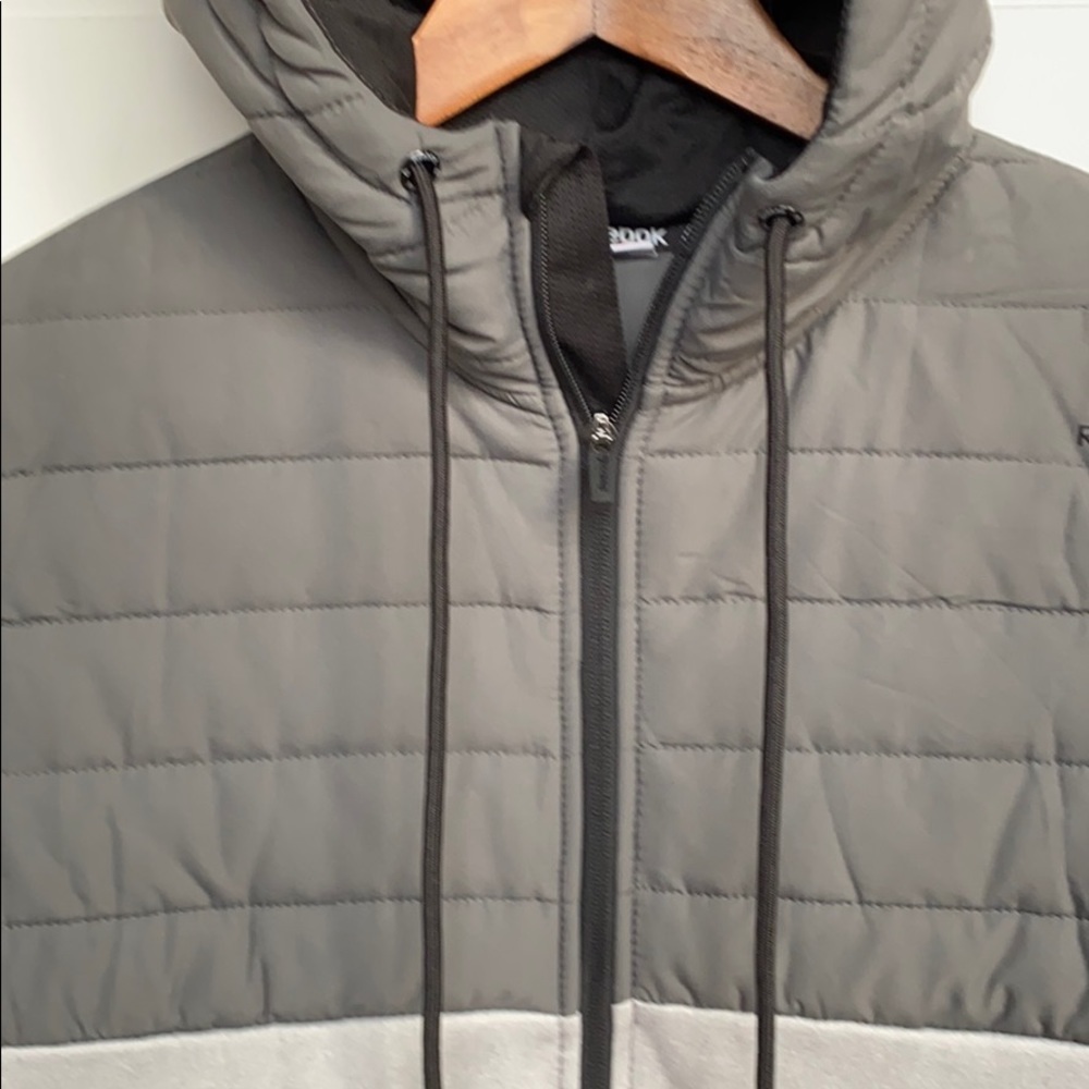 NWT Men’s Reebok Training Sweatshirt/Jacke… - Picture 3 of 7